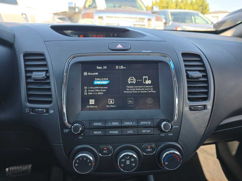 Thumbnail: 2018 Kia Forte - 12