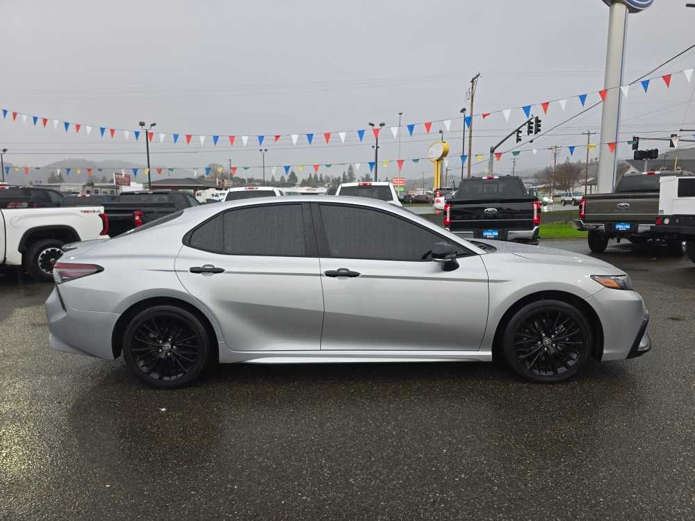 Thumbnail: 2022 Toyota Camry - 6