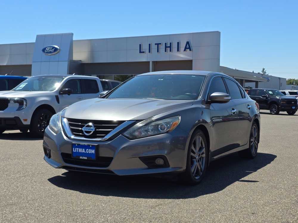 Thumbnail: 2018 Nissan Altima - 1