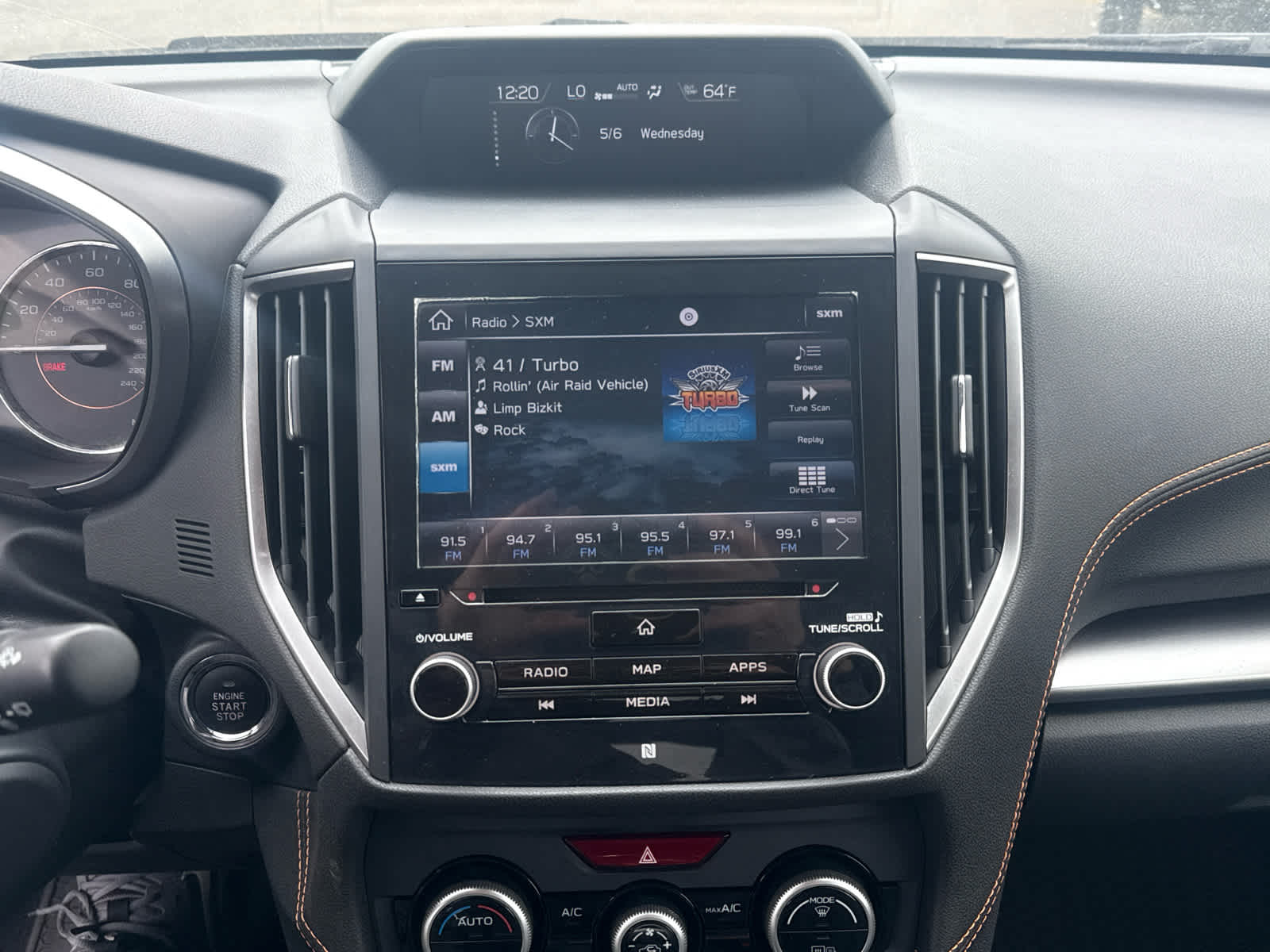 Thumbnail: 2018 Subaru Crosstrek - 10