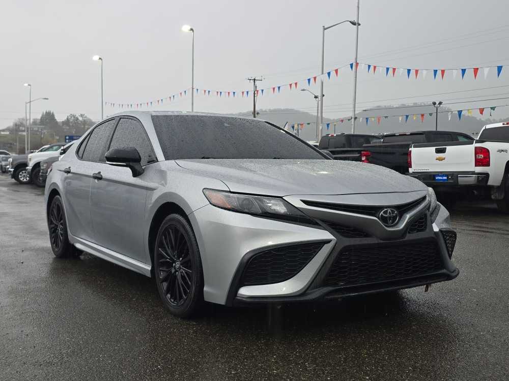 Thumbnail: 2022 Toyota Camry - 7
