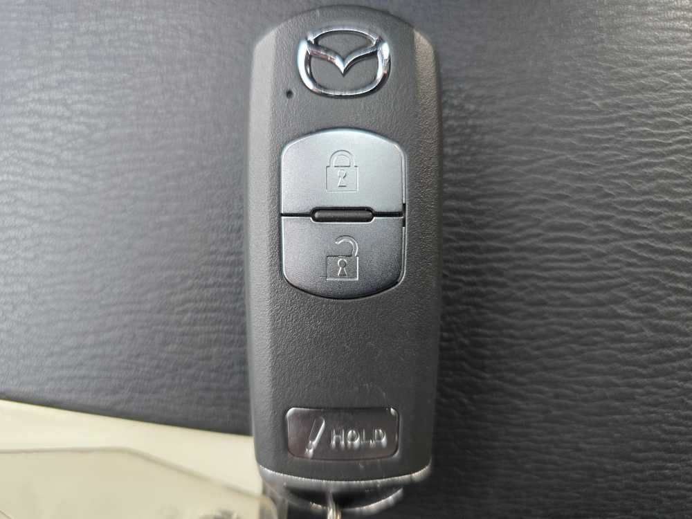 Thumbnail: 2016 Mazda Mazda3 - 21