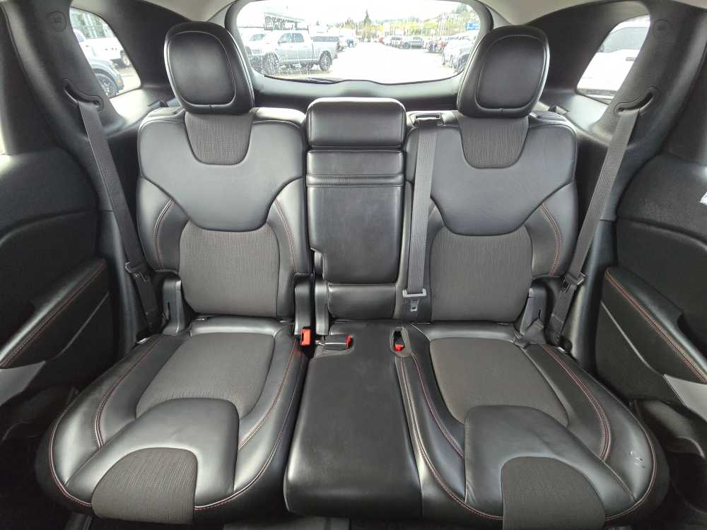 Thumbnail: 2018 Jeep Cherokee - 17