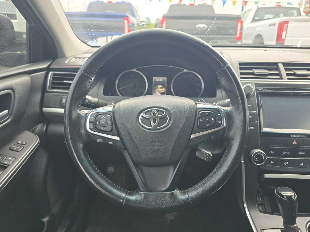 Thumbnail: 2017 Toyota Camry - 11