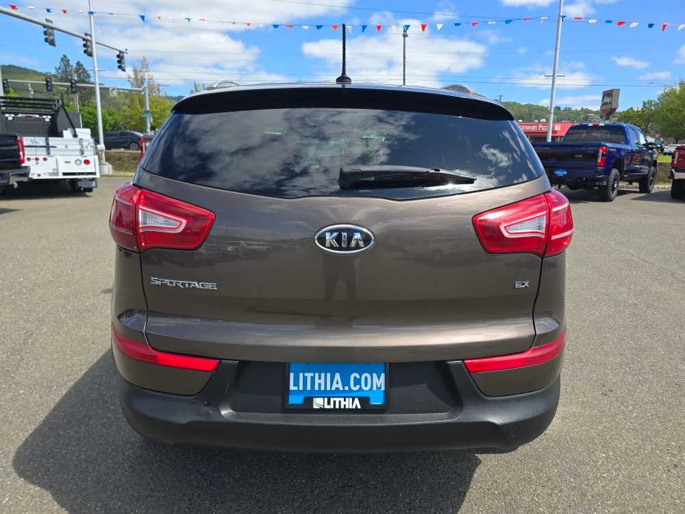 Thumbnail: 2011 Kia Sportage - 4