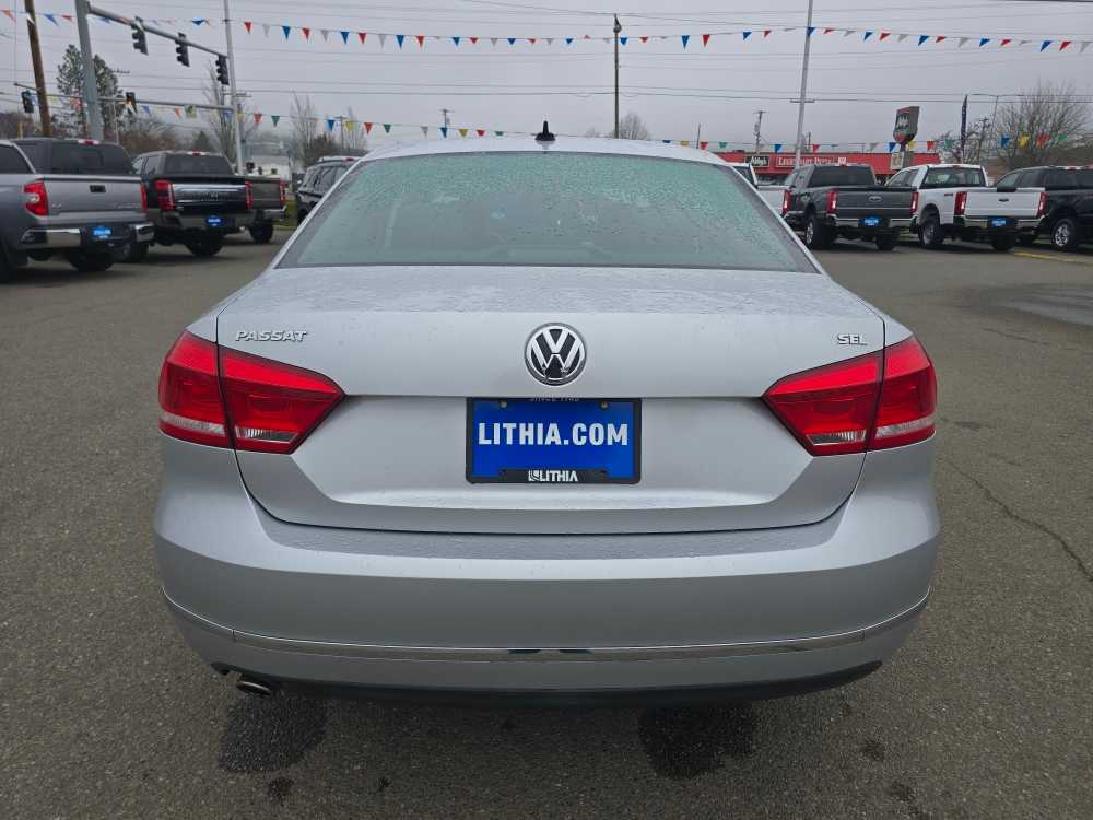 Thumbnail: 2012 Volkswagen Passat - 4