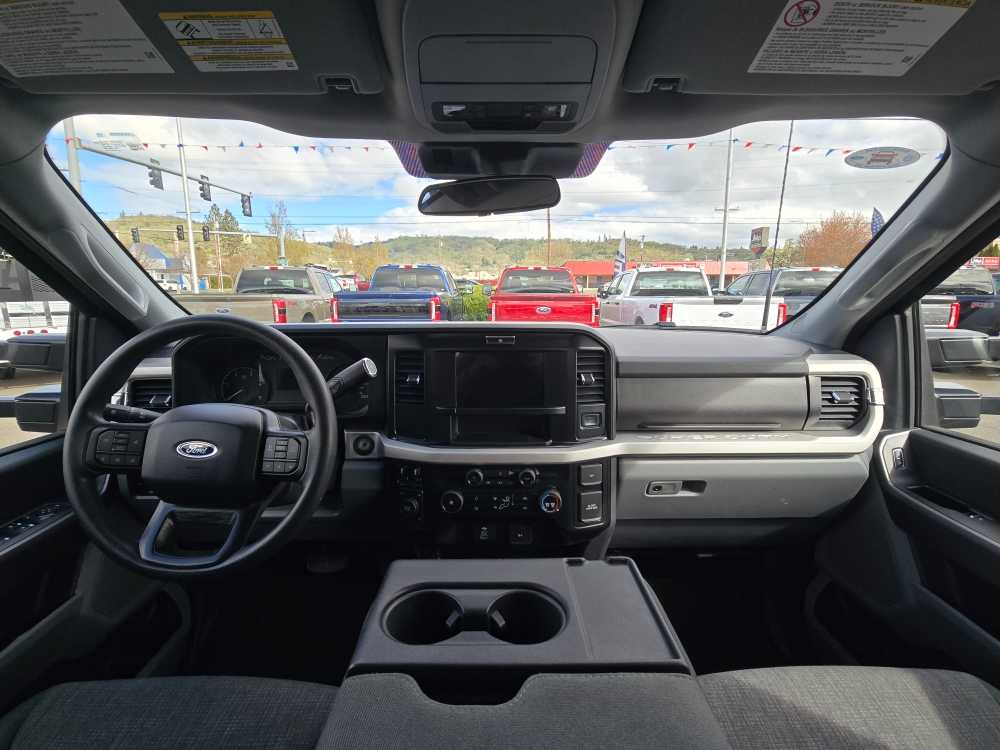 Thumbnail: 2025 Ford F-350 - 15