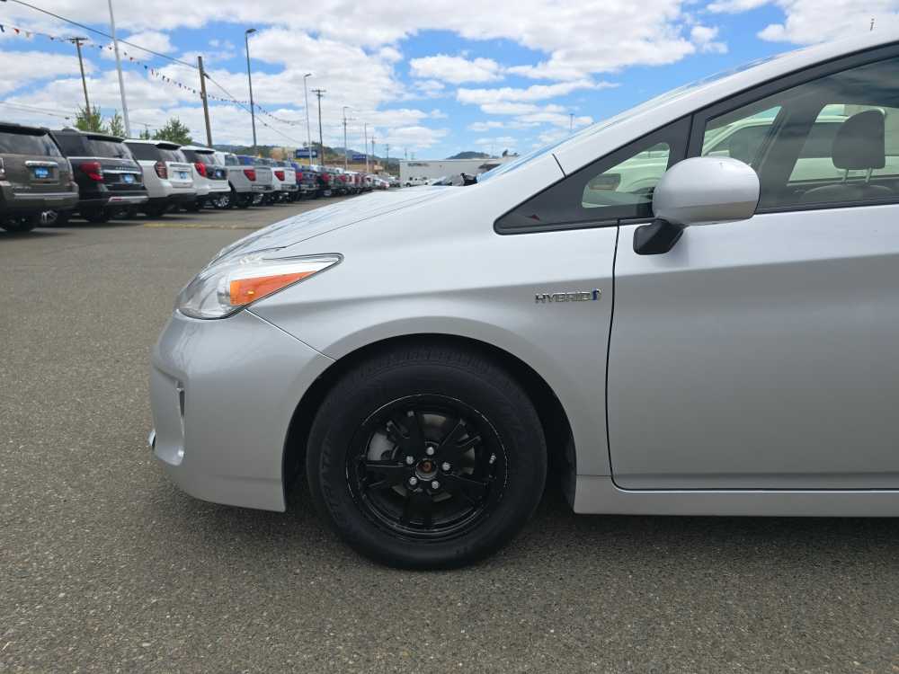 Thumbnail: 2015 Toyota Prius - 20