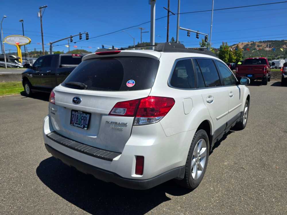 Thumbnail: 2013 Subaru Outback - 3