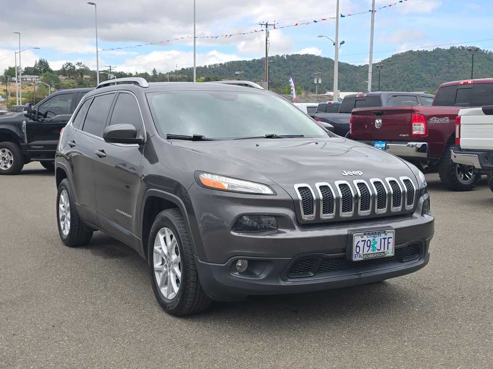 Thumbnail: 2017 Jeep Cherokee - 11