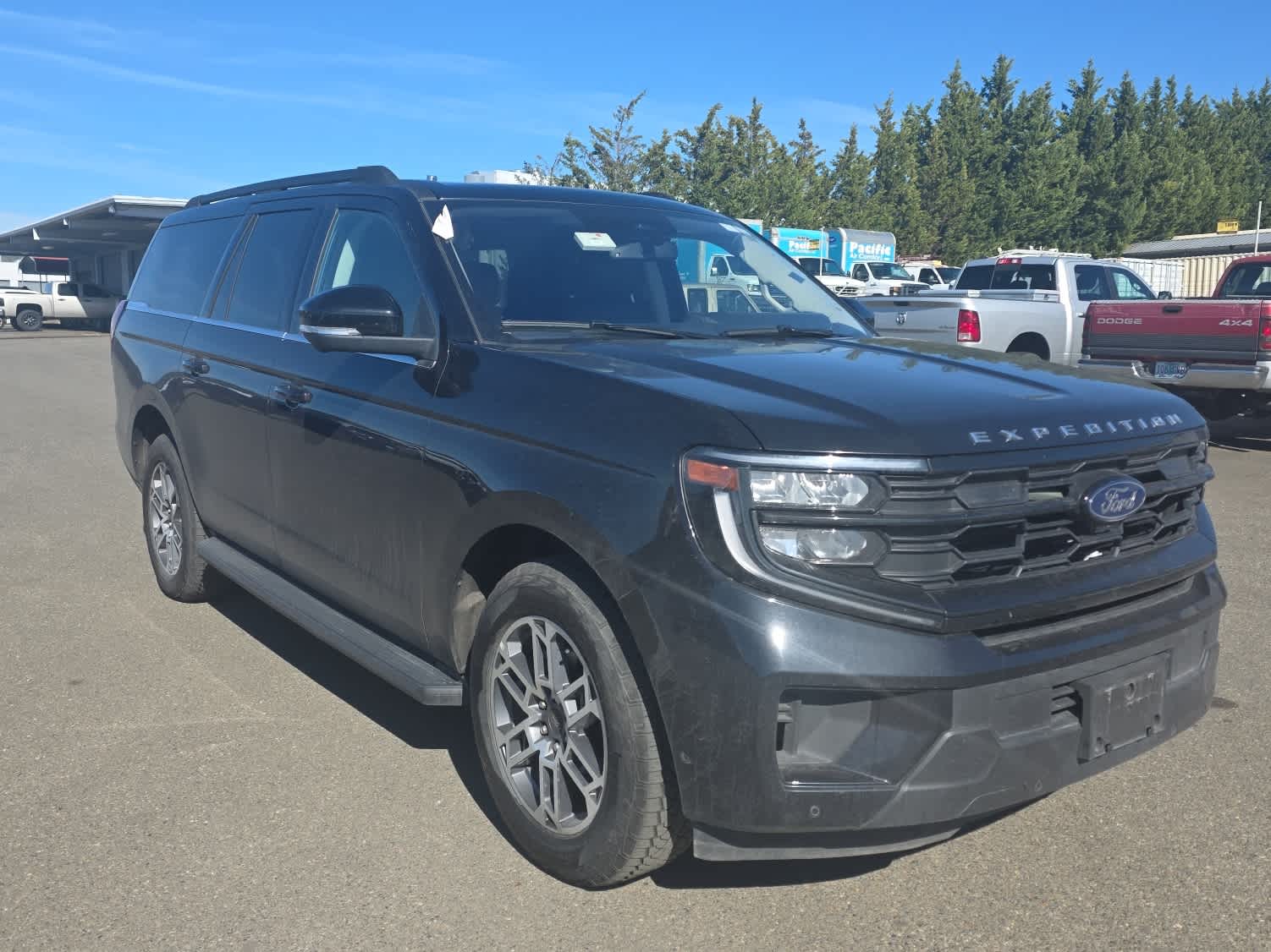 Thumbnail: 2025 Ford Expedition MAX - 10