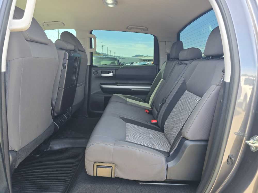 Thumbnail: 2017 Toyota Tundra - 17
