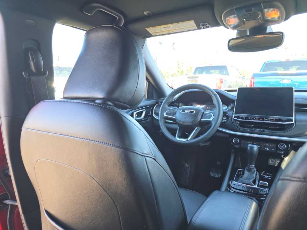 Thumbnail: 2023 Jeep Compass - 10