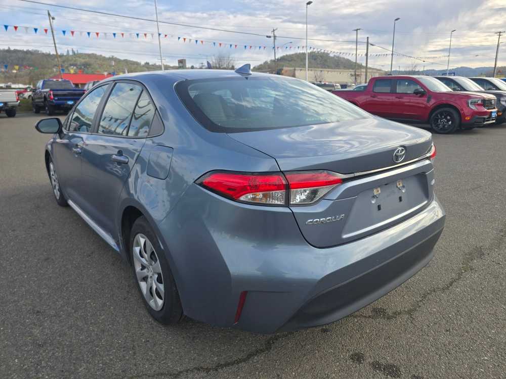 Thumbnail: 2023 Toyota Corolla - 3