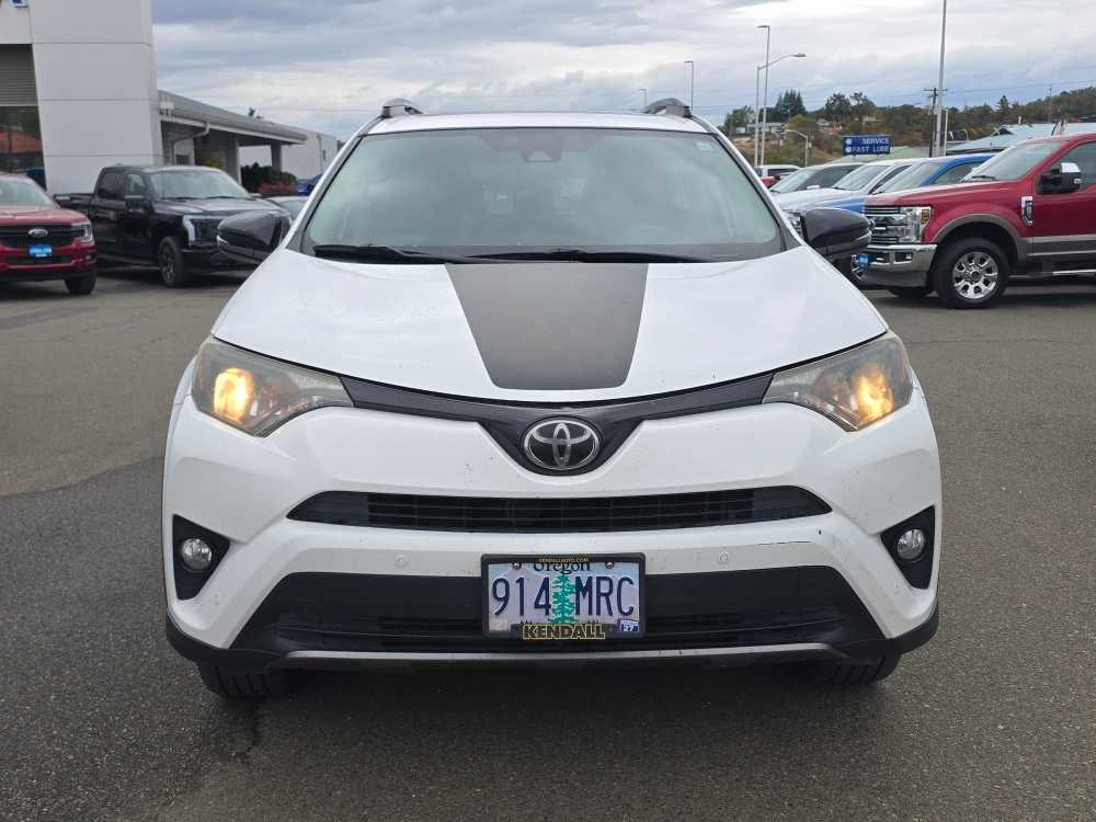 Thumbnail: 2018 Toyota RAV4 - 5
