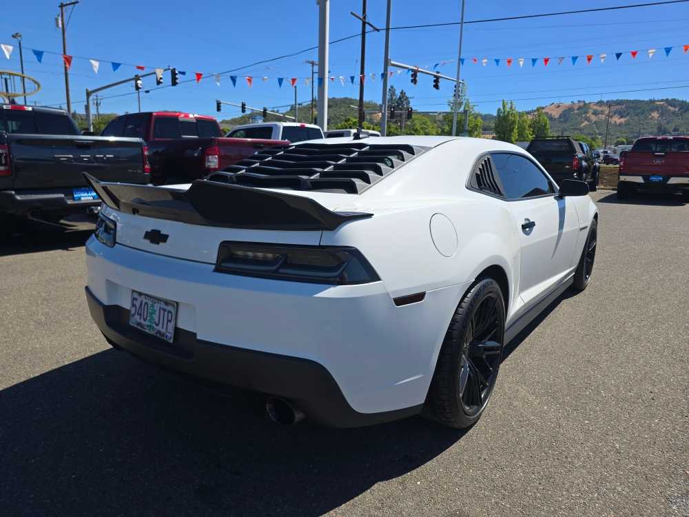 Thumbnail: 2015 Chevrolet Camaro - 3