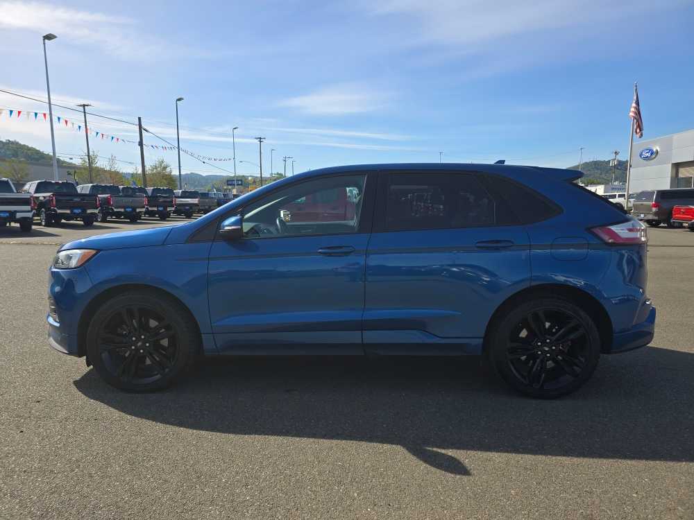 Thumbnail: 2019 Ford Edge - 2