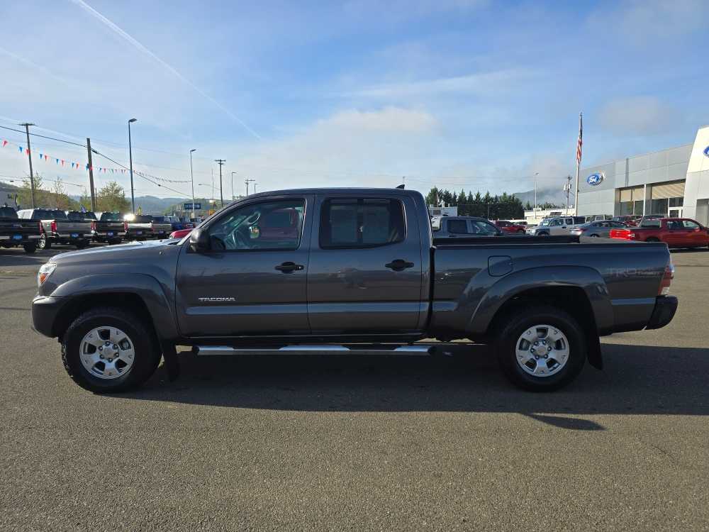 Thumbnail: 2015 Toyota Tacoma - 2