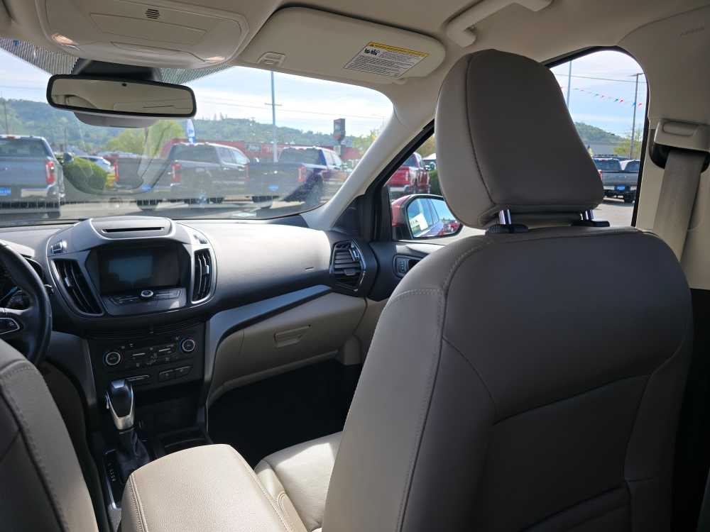 Thumbnail: 2018 Ford Escape - 14