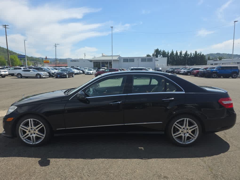 Thumbnail: 2010 Mercedes-Benz E-Class - 2