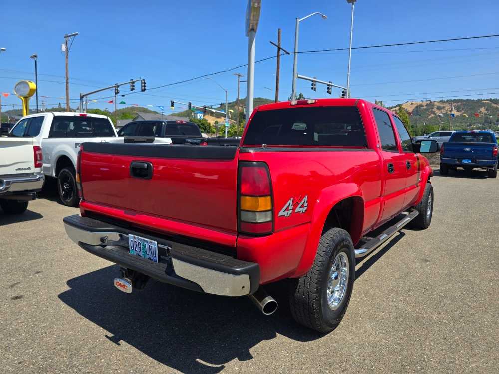 Thumbnail: 2004 GMC Sierra 2500 - 3