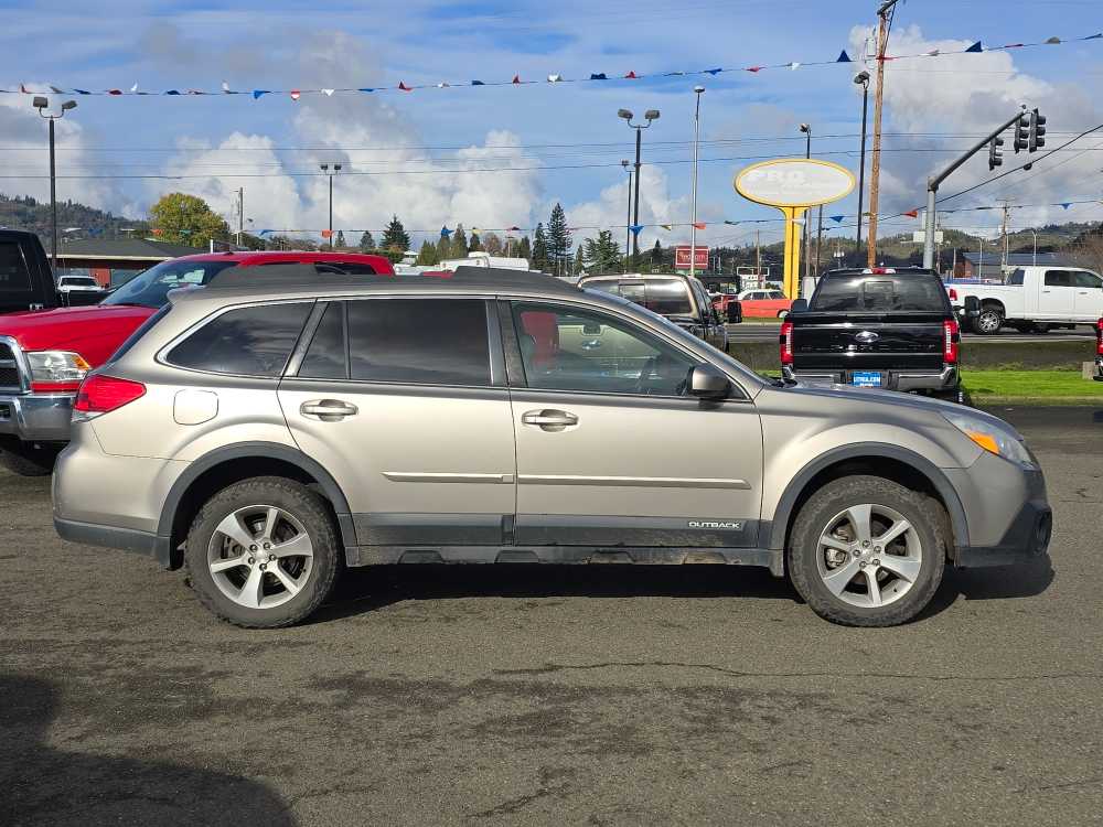 Thumbnail: 2014 Subaru Outback - 6