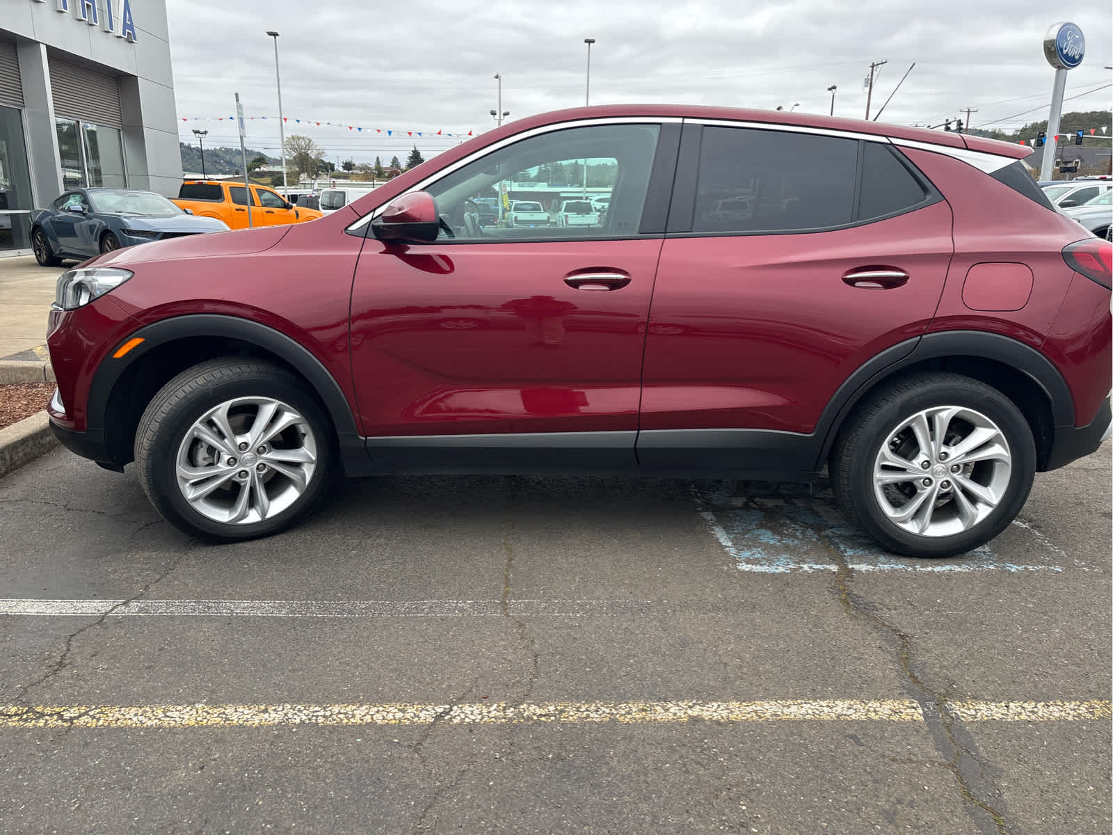 Thumbnail: 2023 Buick Encore GX - 2