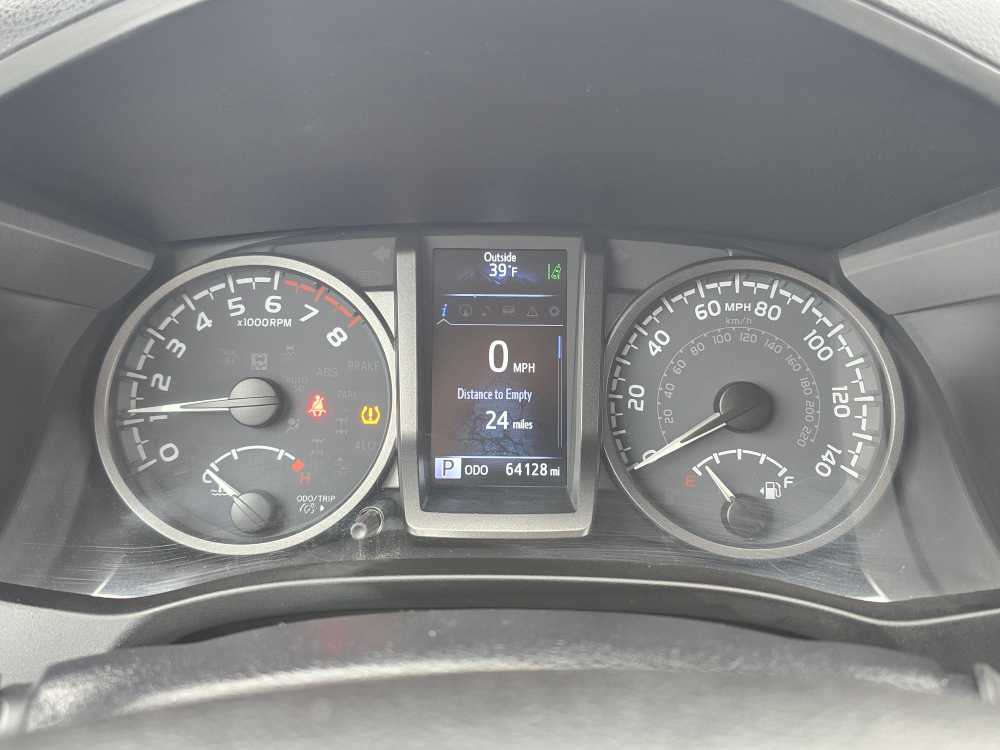 Thumbnail: 2021 Toyota Tacoma - 21