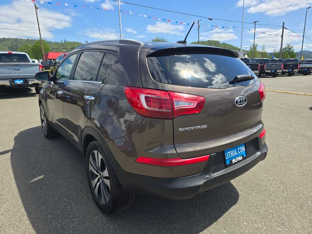 Thumbnail: 2011 Kia Sportage - 3