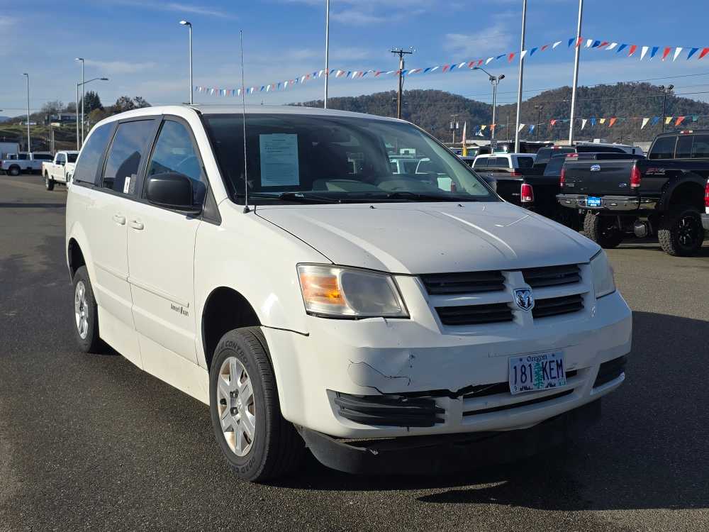 Thumbnail: 2010 Dodge Grand Caravan - 7