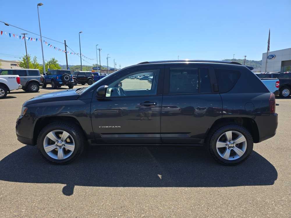 Thumbnail: 2014 Jeep Compass - 2