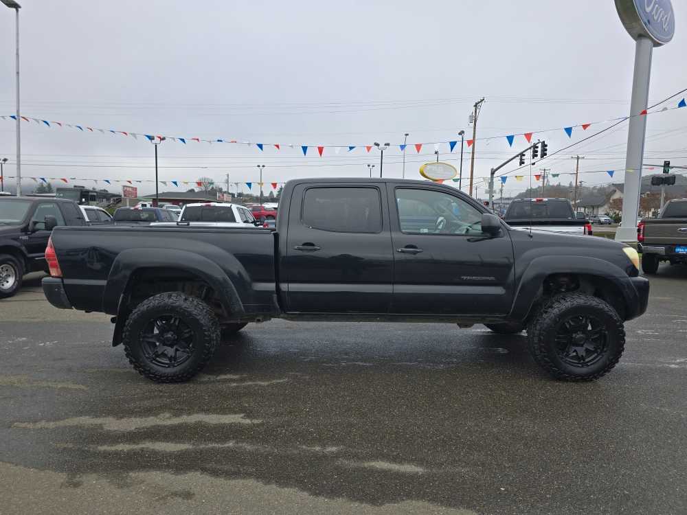 Thumbnail: 2006 Toyota Tacoma - 6