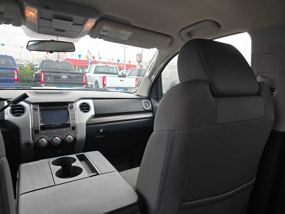 Thumbnail: 2017 Toyota Tundra - 14