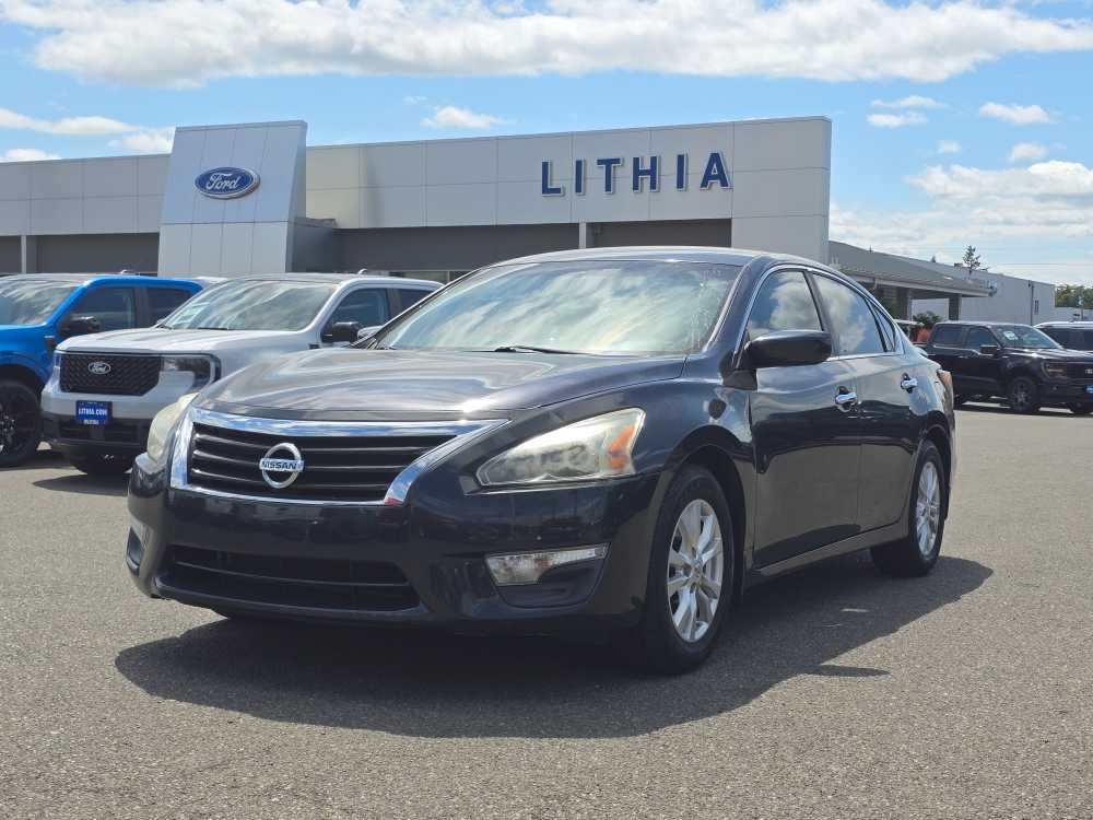 2015 Nissan Altima S -
                  Roseburg, OR
