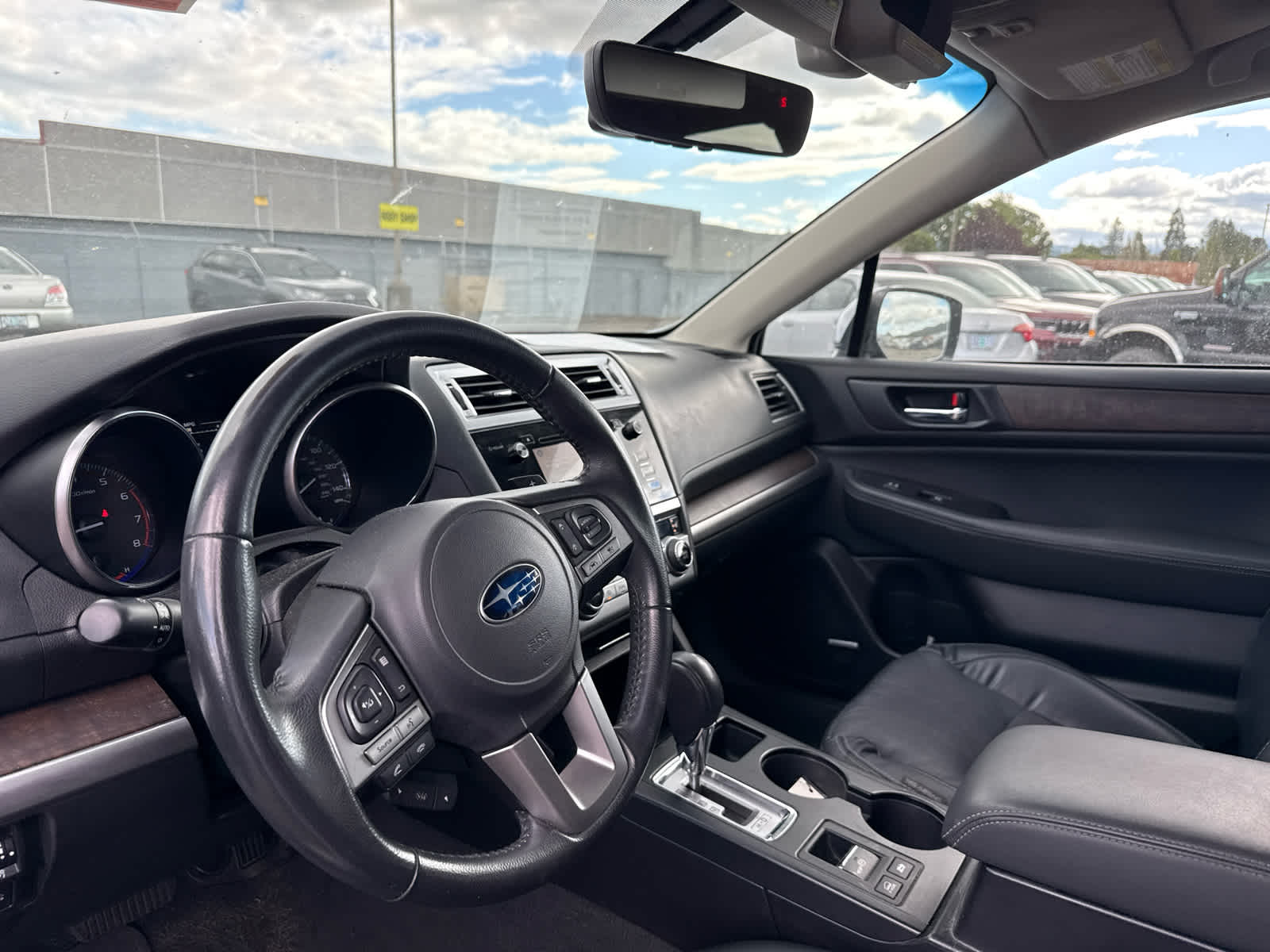 Thumbnail: 2017 Subaru Outback - 10