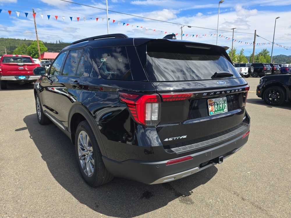 Thumbnail: 2025 Ford Explorer - 2