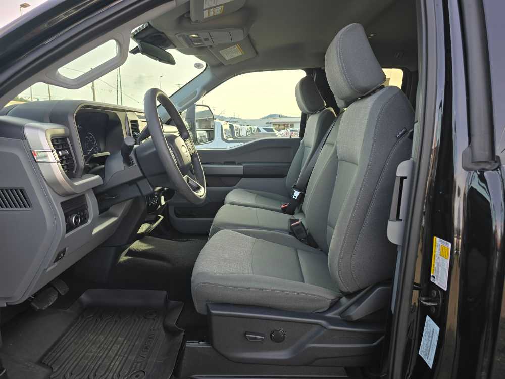 Thumbnail: 2025 Ford F-250 - 10