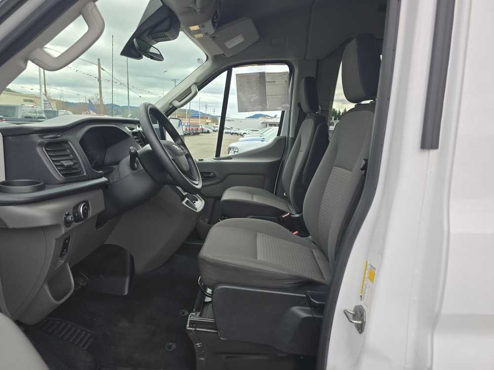 Thumbnail: 2024 Ford Econoline - 10