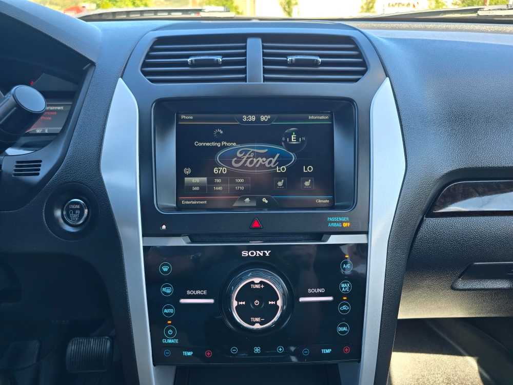 Thumbnail: 2014 Ford Explorer - 12