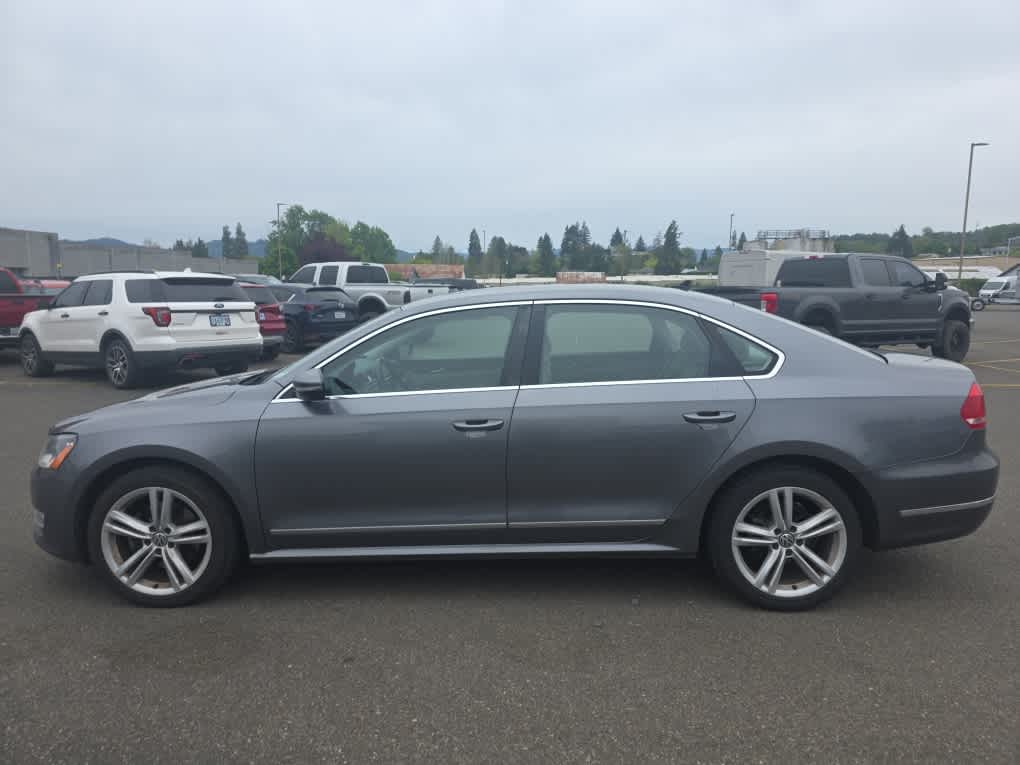 Thumbnail: 2012 Volkswagen Passat - 2