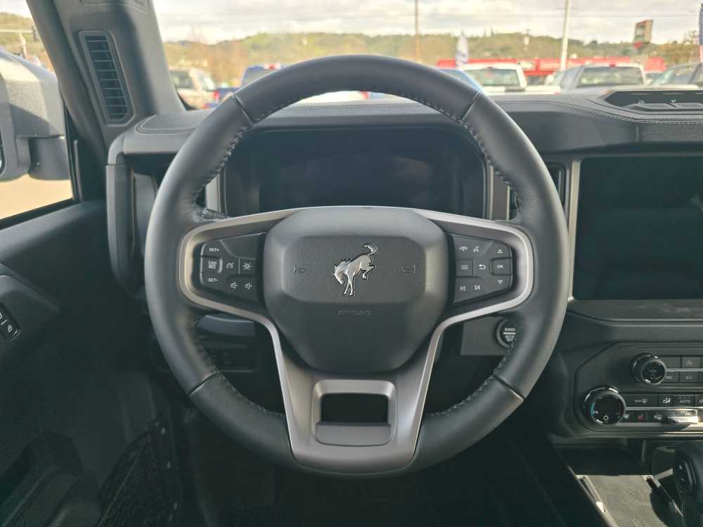 Thumbnail: 2025 Ford Bronco - 11