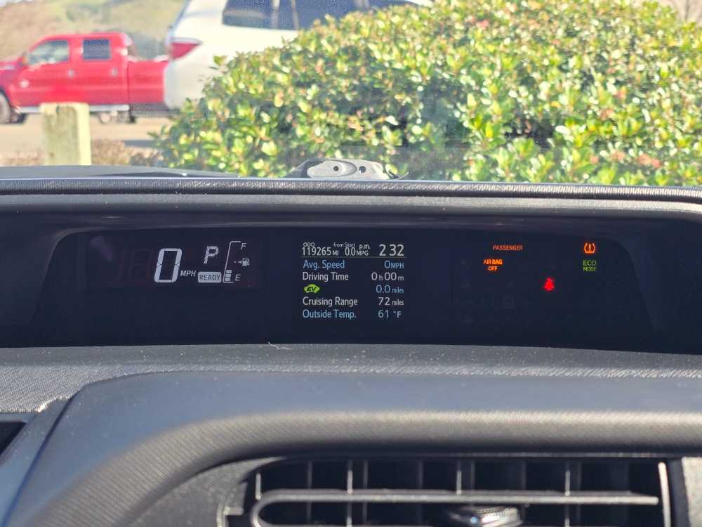 Thumbnail: 2017 Toyota Prius c - 20