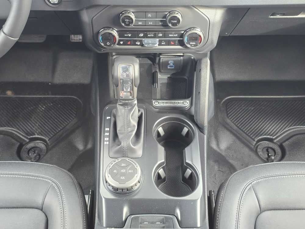 Thumbnail: 2025 Ford Bronco - 13