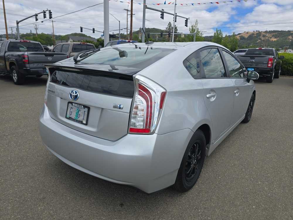 Thumbnail: 2015 Toyota Prius - 3
