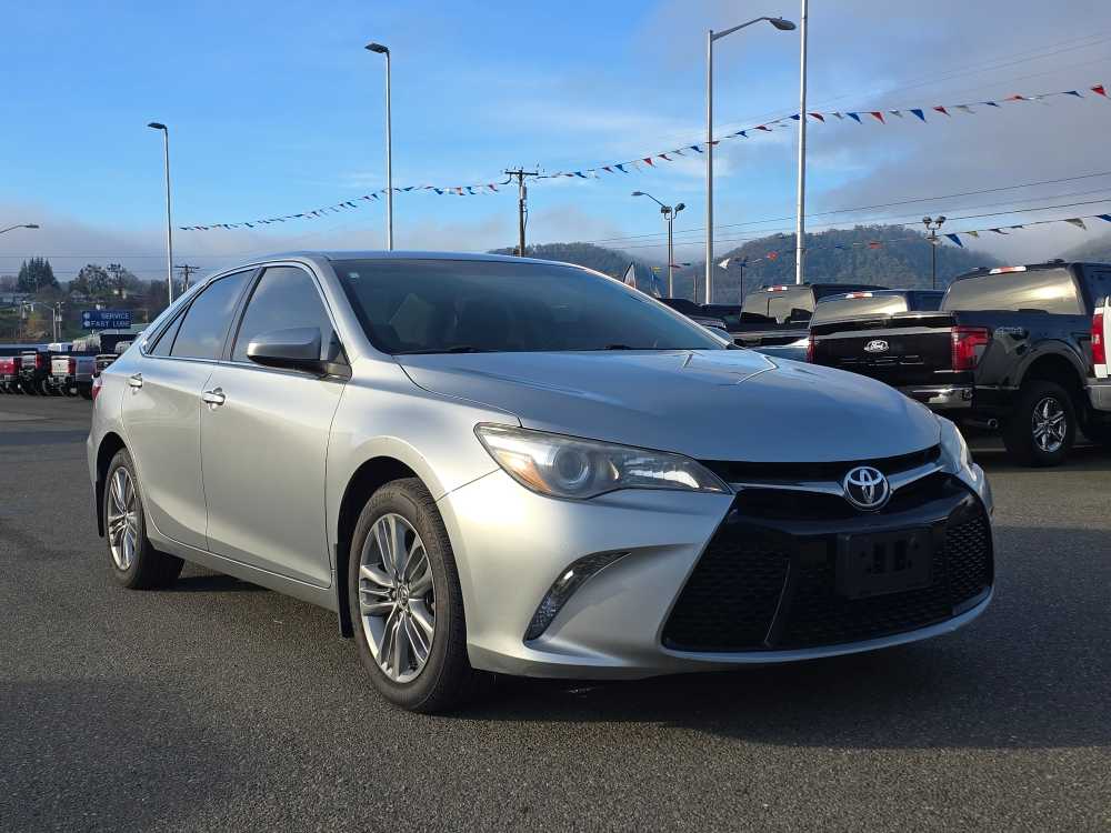 Thumbnail: 2015 Toyota Camry - 7