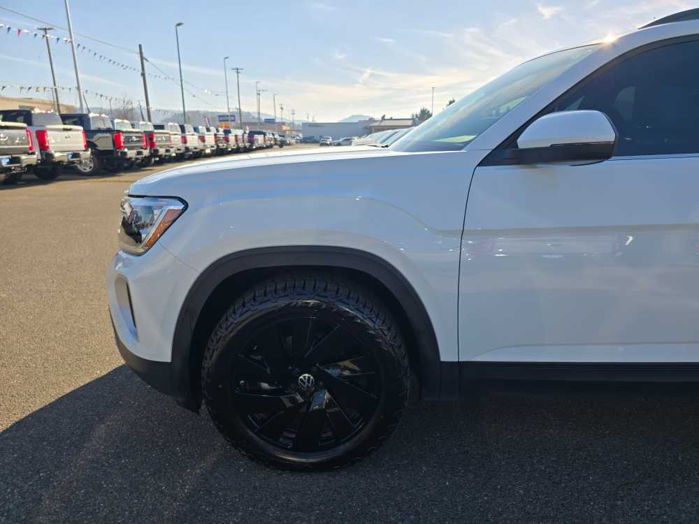 Thumbnail: 2024 Volkswagen Atlas - 19