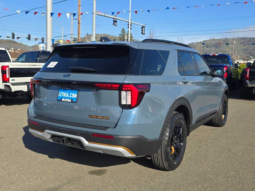 Thumbnail: 2026 Ford Explorer - 5