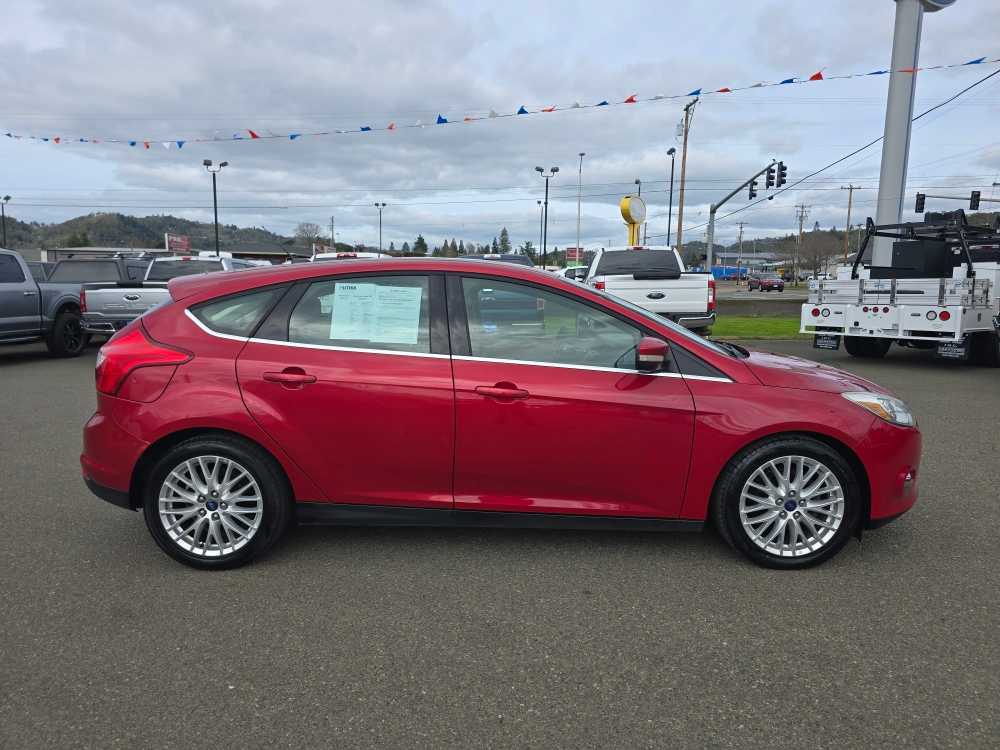 Thumbnail: 2012 Ford Focus - 6