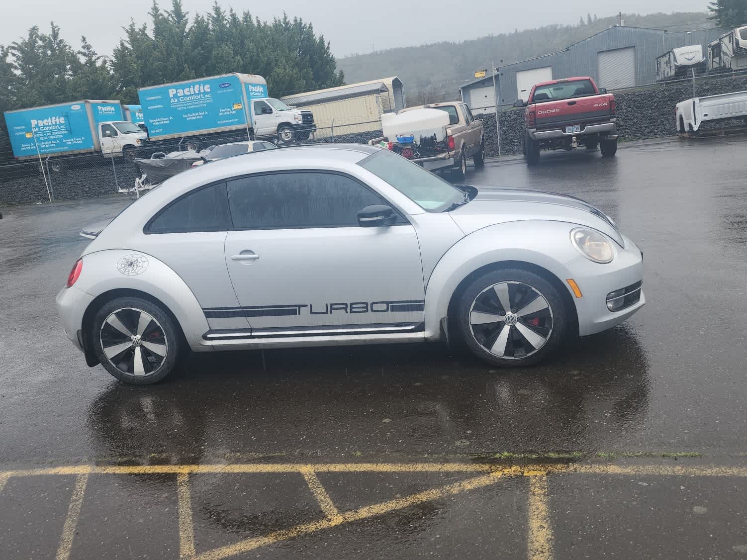 Thumbnail: 2013 Volkswagen Beetle - 6