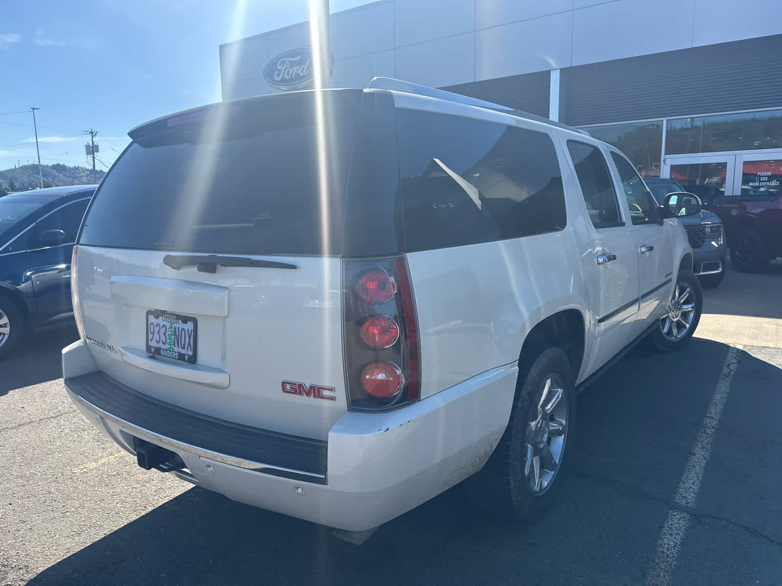 Thumbnail: 2014 GMC Yukon XL - 4